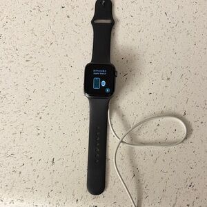 Series 5 Apple Watch 44mm GPS LTE Aluminum/Ceramic Case